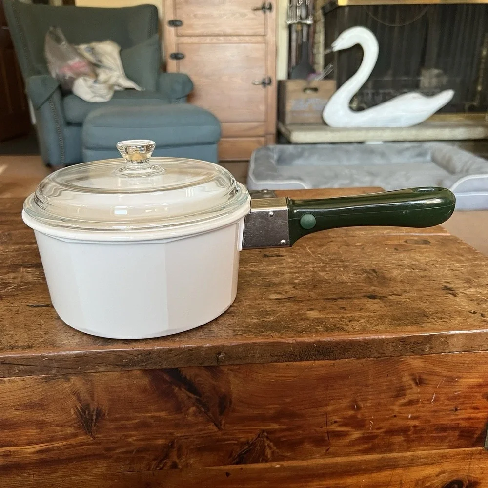 Princess House Nouveau White Ceramic Cookware 1.5 Qt Saucepan Glass Lid Saucepan